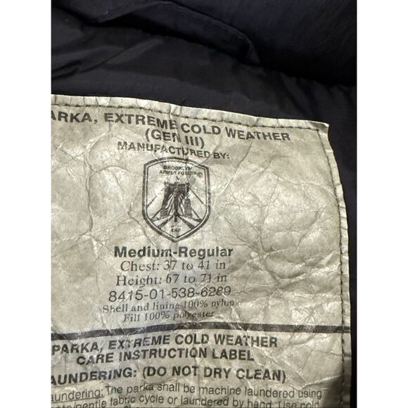 Gen III Level 7 ECWCS Extreme Cold Weather Primaloft Parka Size: Medium Regular - Picture 4 of 4